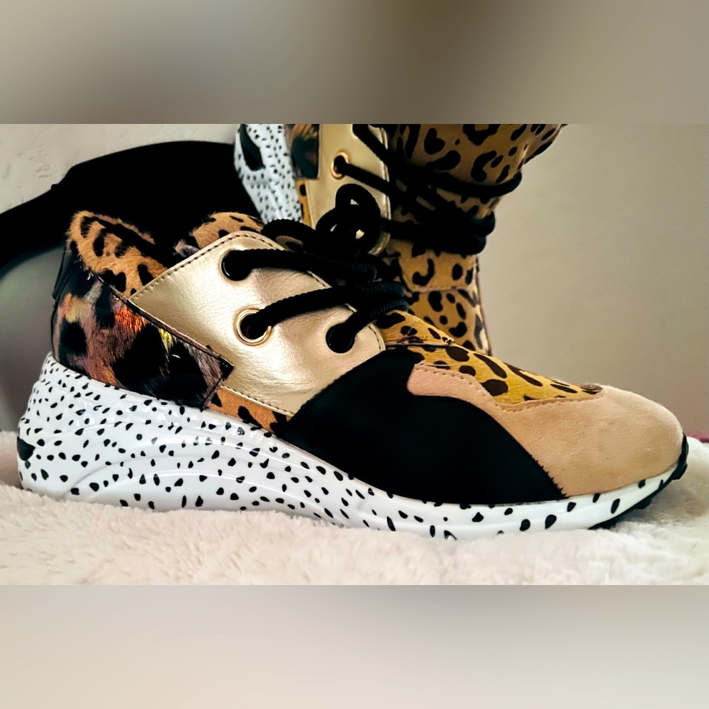 Steve Madden Multi Print Sneaker Womens NWT Sz 8.5